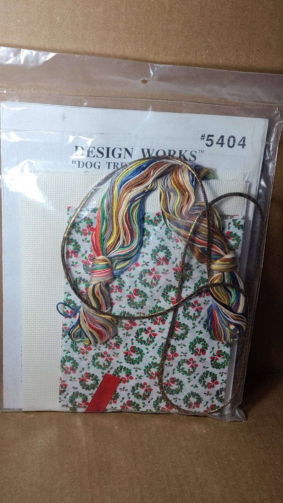 DOG TREE #5404 Christmas Stocking Counted Cross Stitch Kit Design Works Crafts