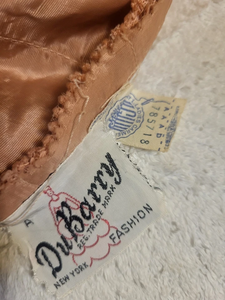 Vestido Vintage Años 50 60 Duberry Encaje Cóctel Movible Estilo Pinup 36 B, 30 W Melocotón Foto 2 de 4