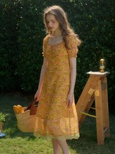 Kathy Casual Vacation Style Square Neckline Floral Printed Dress Size Medium