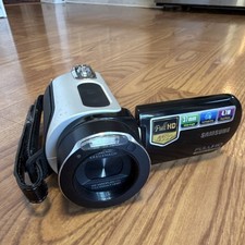 Samsung HMX-H100NM/XAA Full HD Camcorder 10x Zoom SDHC LCD Image Stabilization