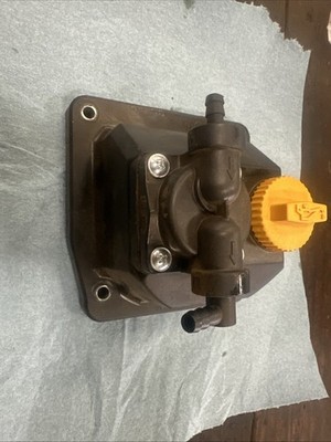 Mechanical Fuel Pump for Kohler Ech749.   24 559 10-s. Used
