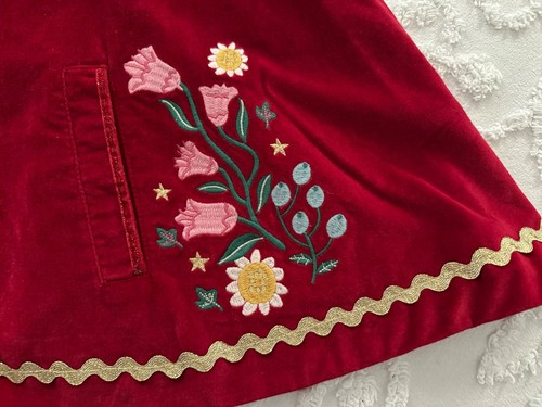 Mini Boden Velvet Embroidered Cape Red Riding Hood Size S - Picture 5 of 9
