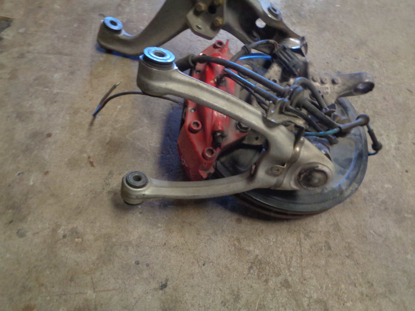 Maserati 4200- Complete RH Front Knuckle Assy P/N 197754