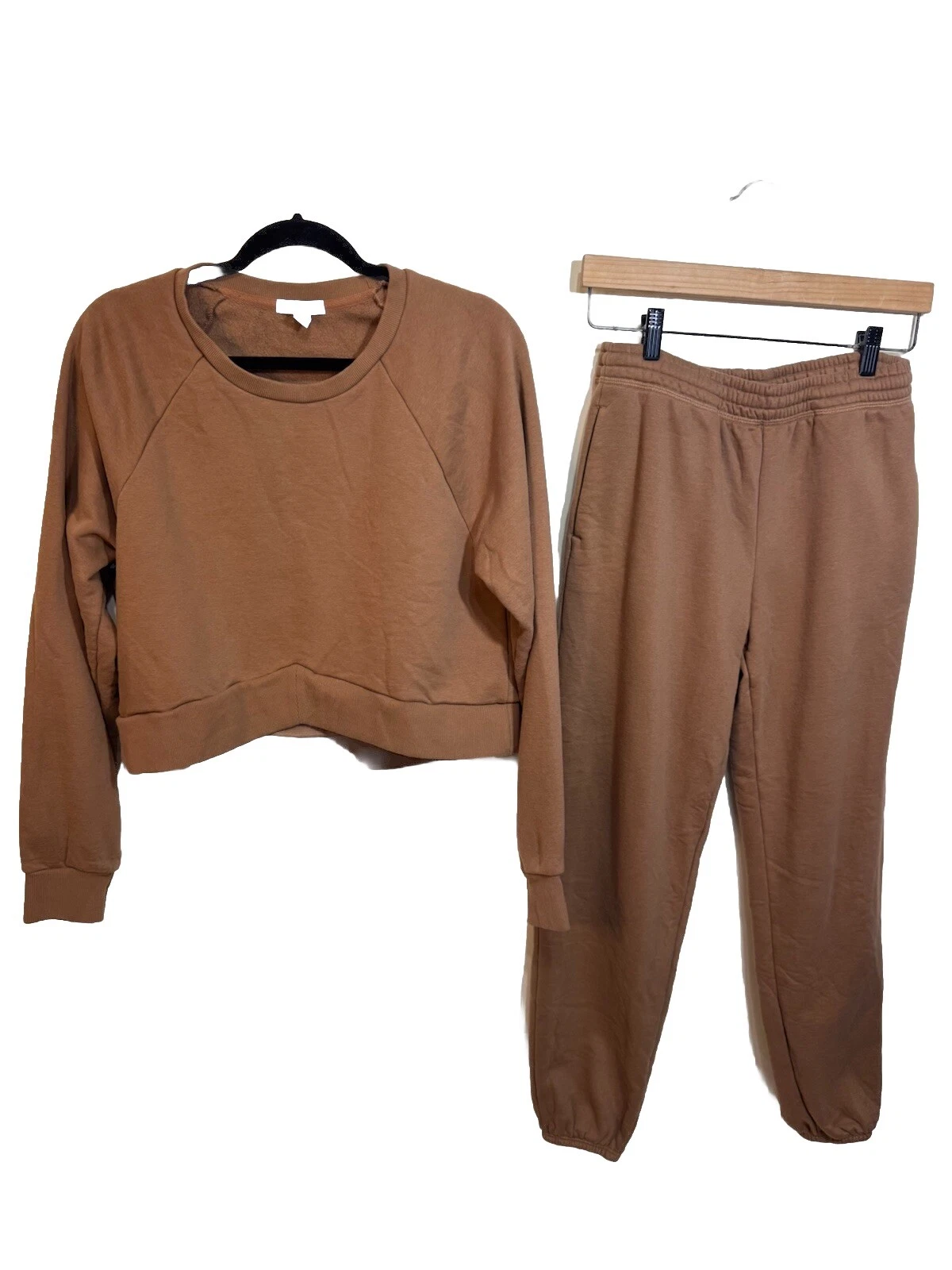 beyond-yoga on the go toffee sweatsuit athleisure pants
