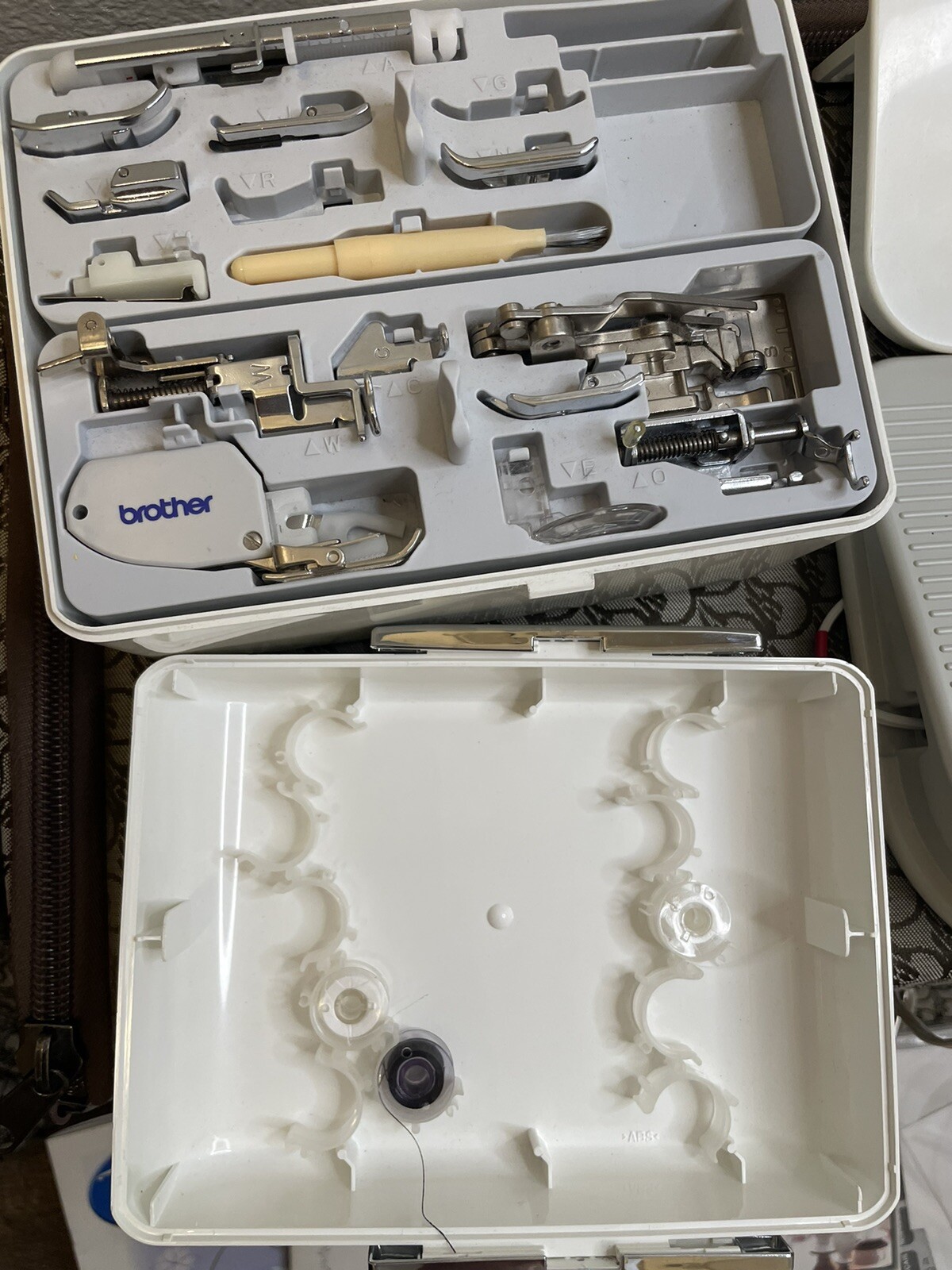 Brother Quattro Innov'is 6000D Embroidery Sewing Quilting Machine Bags