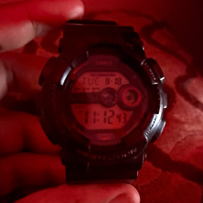 Casio G-SHOCK Men s Black Digital Shock-Resistant 200m Watch w/ Tin Box