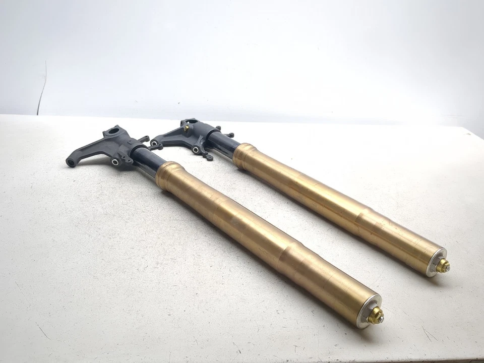 08-18 Juego de suspensión horquillas delanteras rectas Suzuki Hayabusa GSX1300R Foto 3 de 4