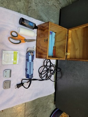 Oster A5 Turbo 2 Speed Clippers w/ Extras