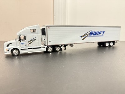 Tonkin replicas 1/53 Scale Swift Volvo Truck With 53 Ft Reefer
