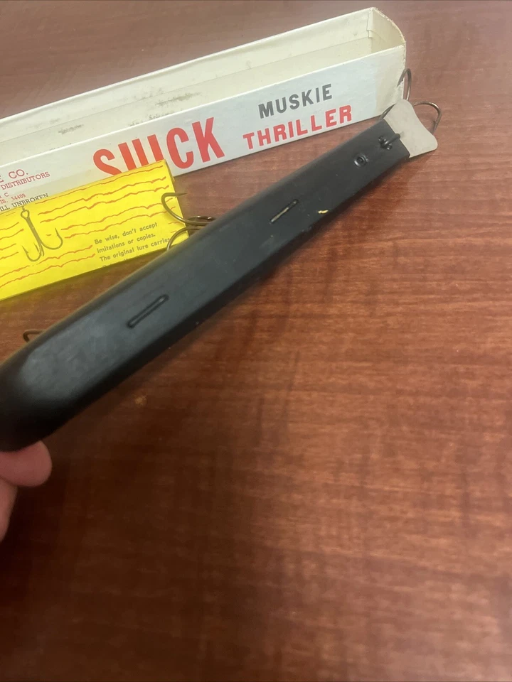 Suick Thriller 9“ 麝香鱼饵木诱饵 NOS!手工 — 第 3/4 张图片