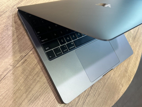 Apple MacBook Pro 13" A2289 i5 8GB - 256GB - Photo 5/10