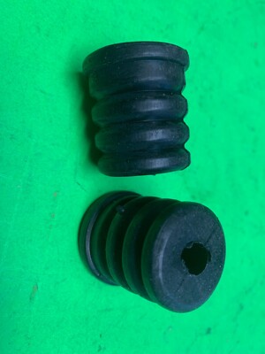 Pair of aftermarket seat bushings for John Deere 650 750 850 950 1050 CH18084