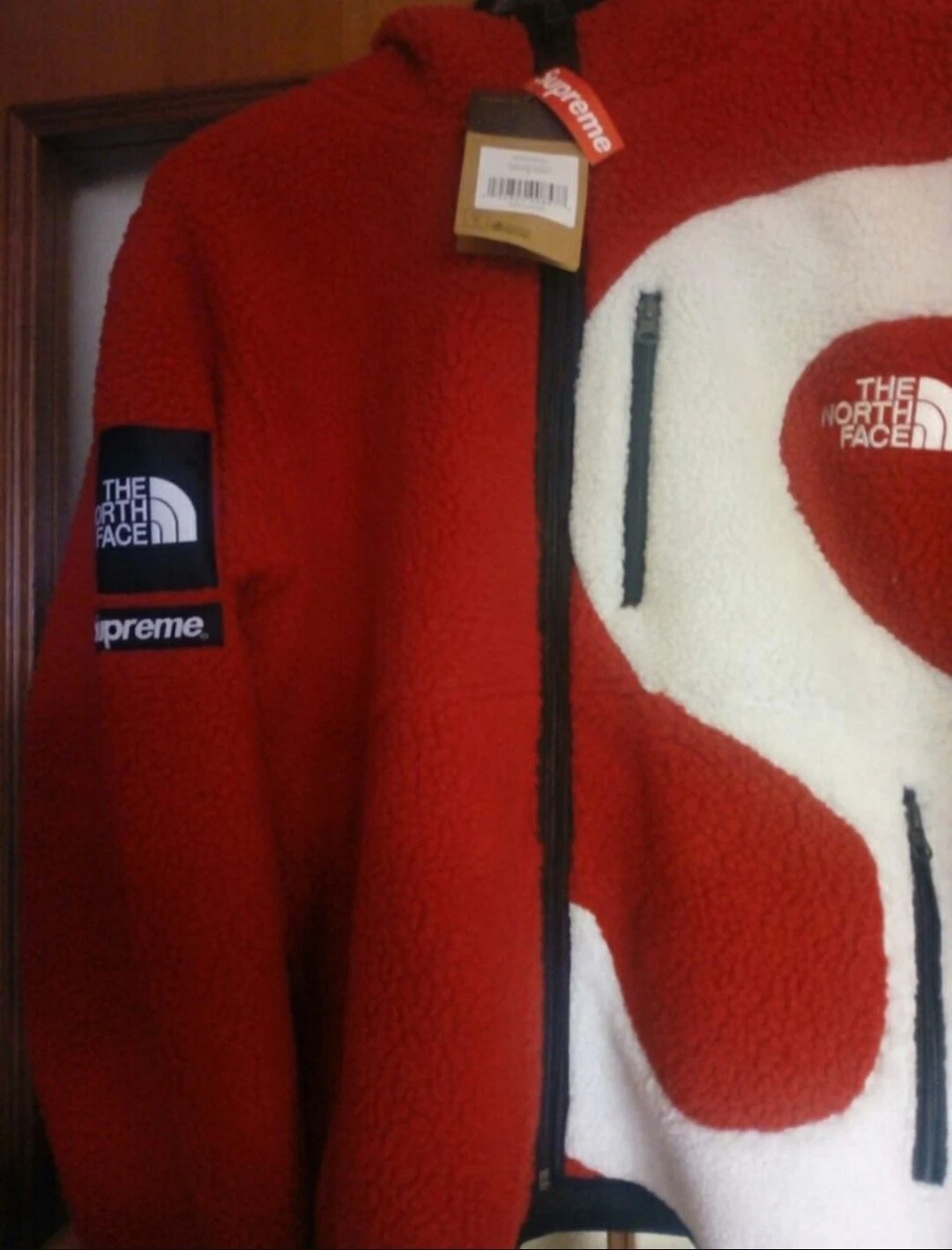 Pull à capuche cardigan authentique The North x Supreme neuf L/42 44