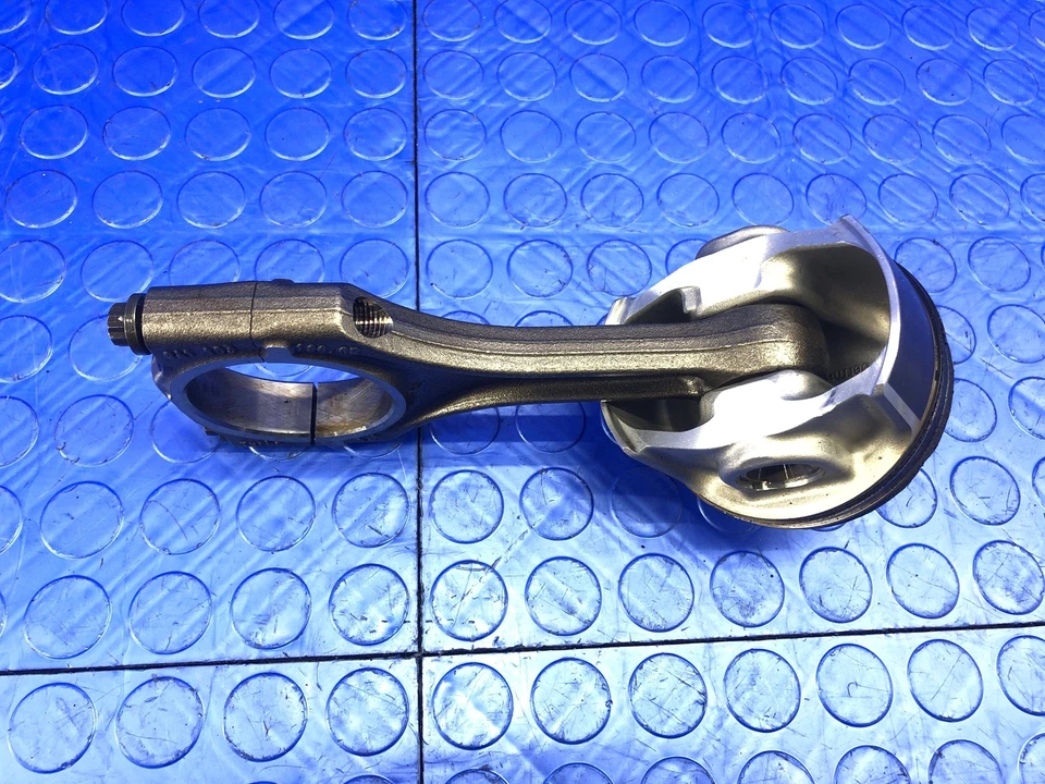 Porsche Cayman 2017-2023 OEM 2,0 L pistón de motor con biela Foto 4 de 4