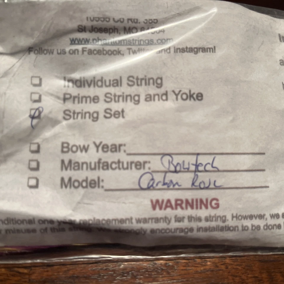 Juego de cuerdas Bowtech Carbon Rose Phantom personalizadas color magenta dorado Foto 2 de 4