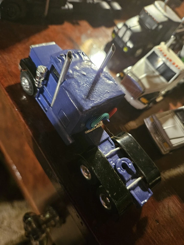 1/64 Custom Ertl Peterbilt - Image 4 of 4