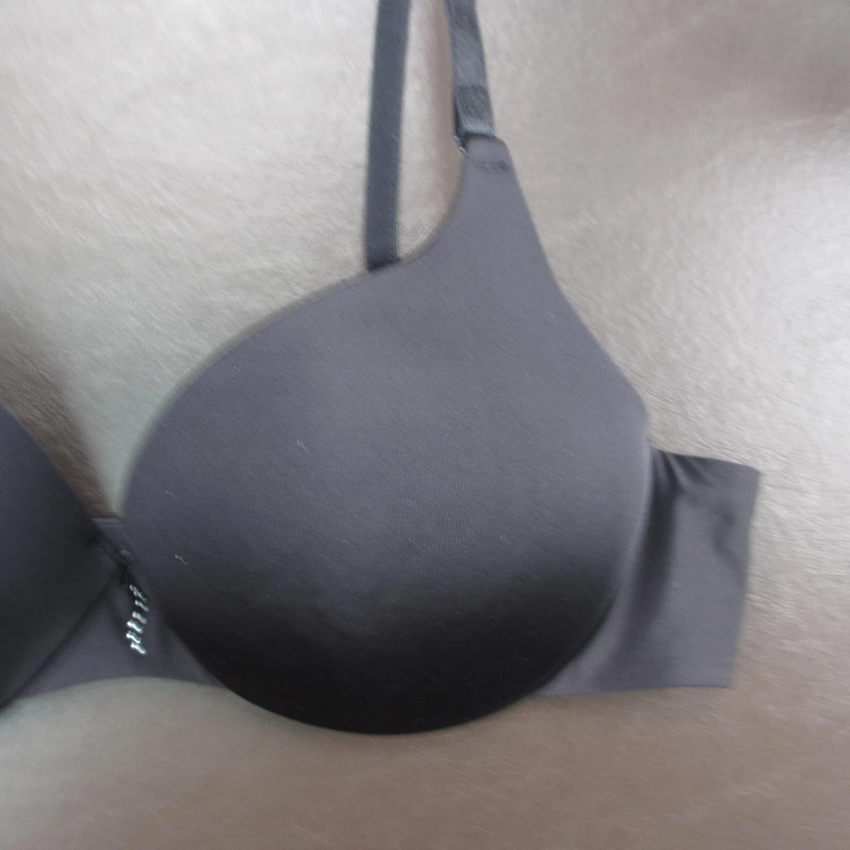 Sujetador Barely There 36B negro acolchado con aros cierre ajustable trasero Foto 4 de 4