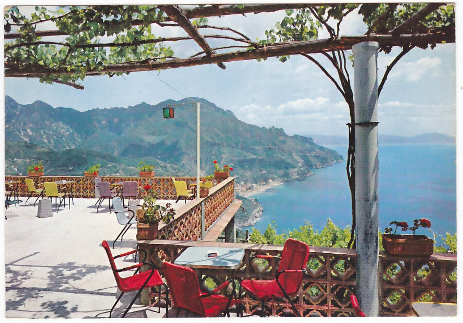 RAVELLO - SALERNO - PANORAMA DAL BAR RISTORANTE "GARDEN" - VIAGG. -31053-