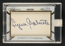 2017 Leaf Pearl CS-LP1 Lynn Patrick signature cuts AUTO 1/2 Autograph