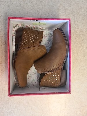 Girls Boots Size 3M