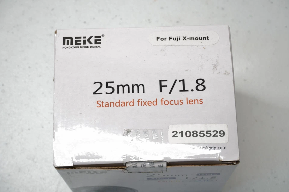 Lente Meike 25 mm f/1,8 enfoque manual APS-C para Sony E-Mount/Canon EF-M/MFT-Mount Foto 2 de 4