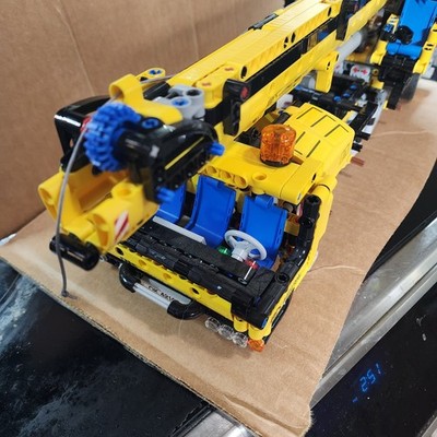 LEGO TECHNIC: Mobile Crane 42108  Used Incomplete (Read)