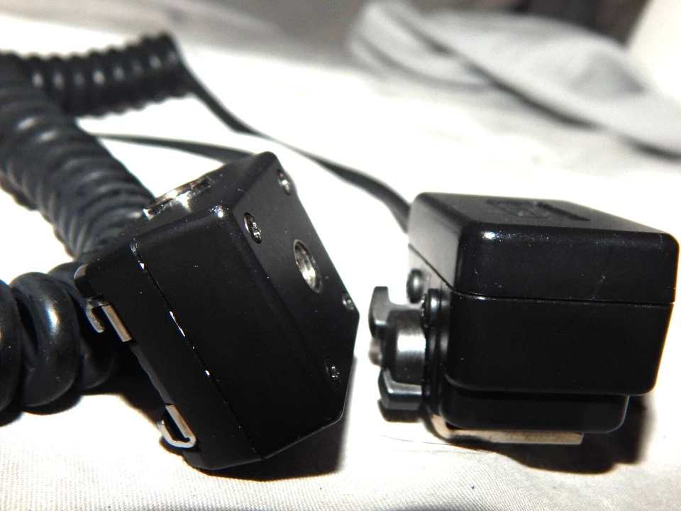 Yongnuo SC-28A Off-Camera Cord for Nikon - Image 4 of 4