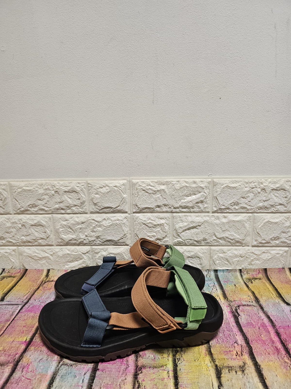 Sandalias de senderismo Teva Hurricane XLT 2 Reino Unido 8 para hombre PVP £ 70 Desert Multi