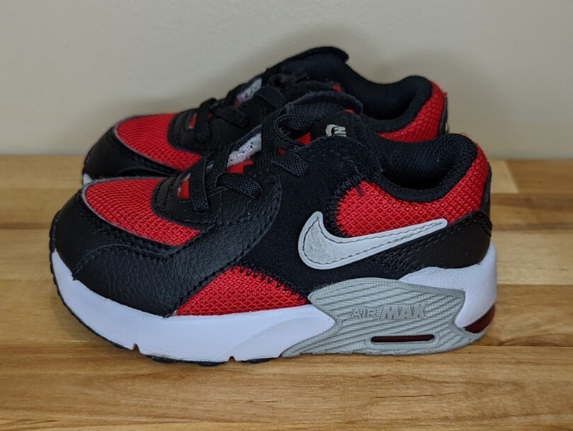 Nike Air Max Excee TD Black Red White 2021 Size 6c CD6893-600 Good