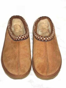 youth ugg moccasins