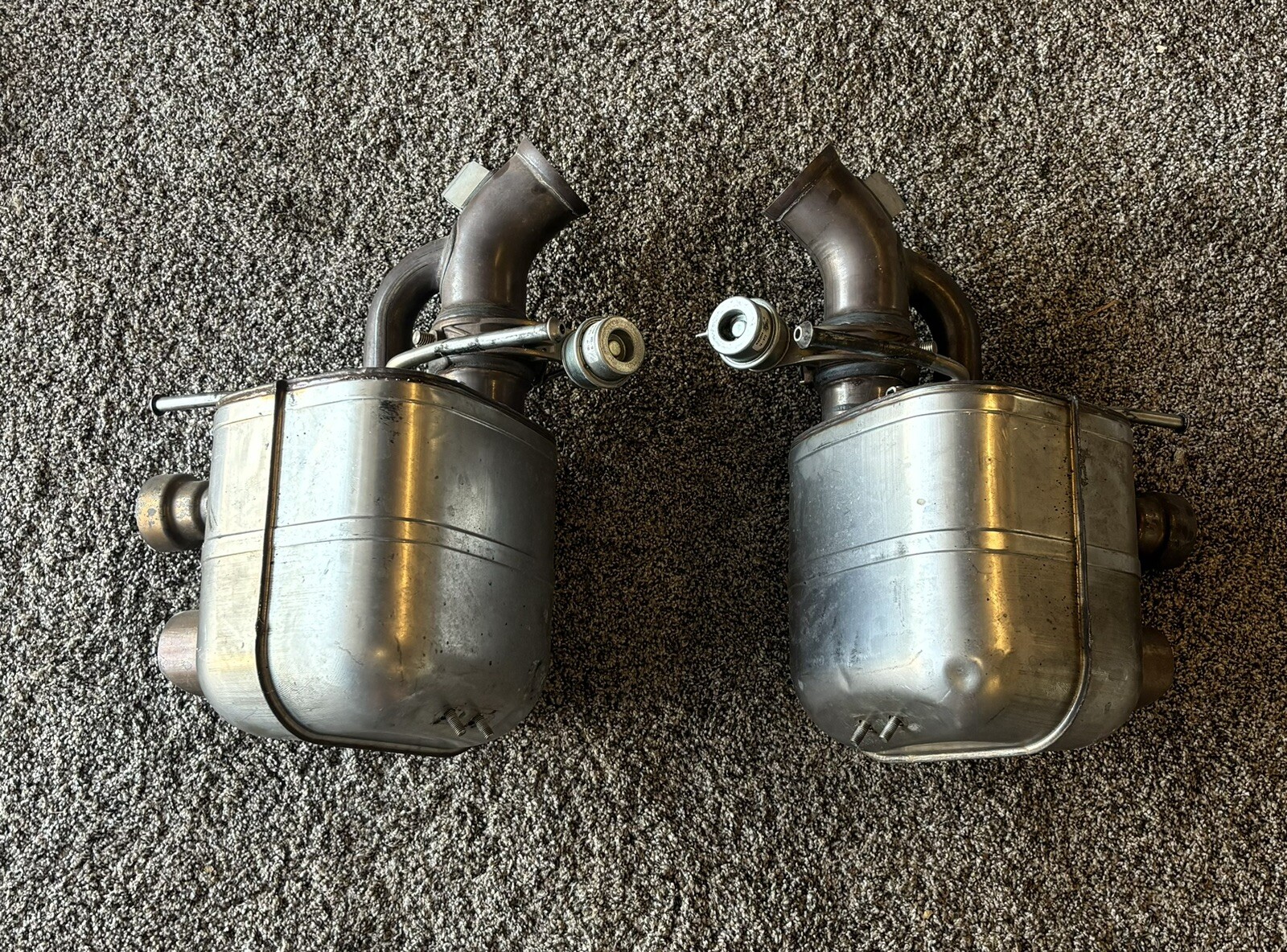 Ferrari F12 Berlinetta Exhausts OEM 286595 286596 Set
