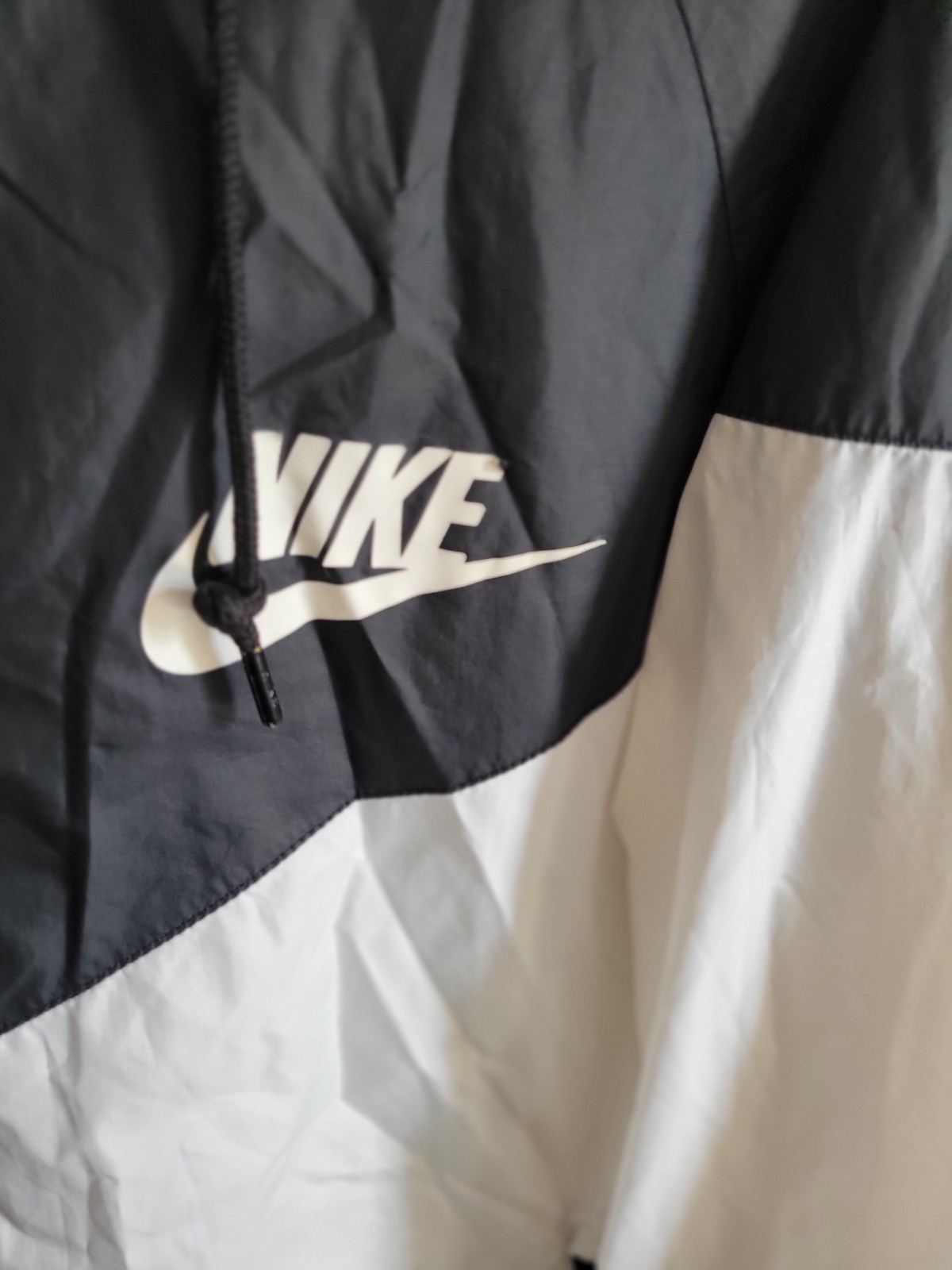 SACAI X NIKE Felpa a vento Nike uomo anni 90 nera wht large