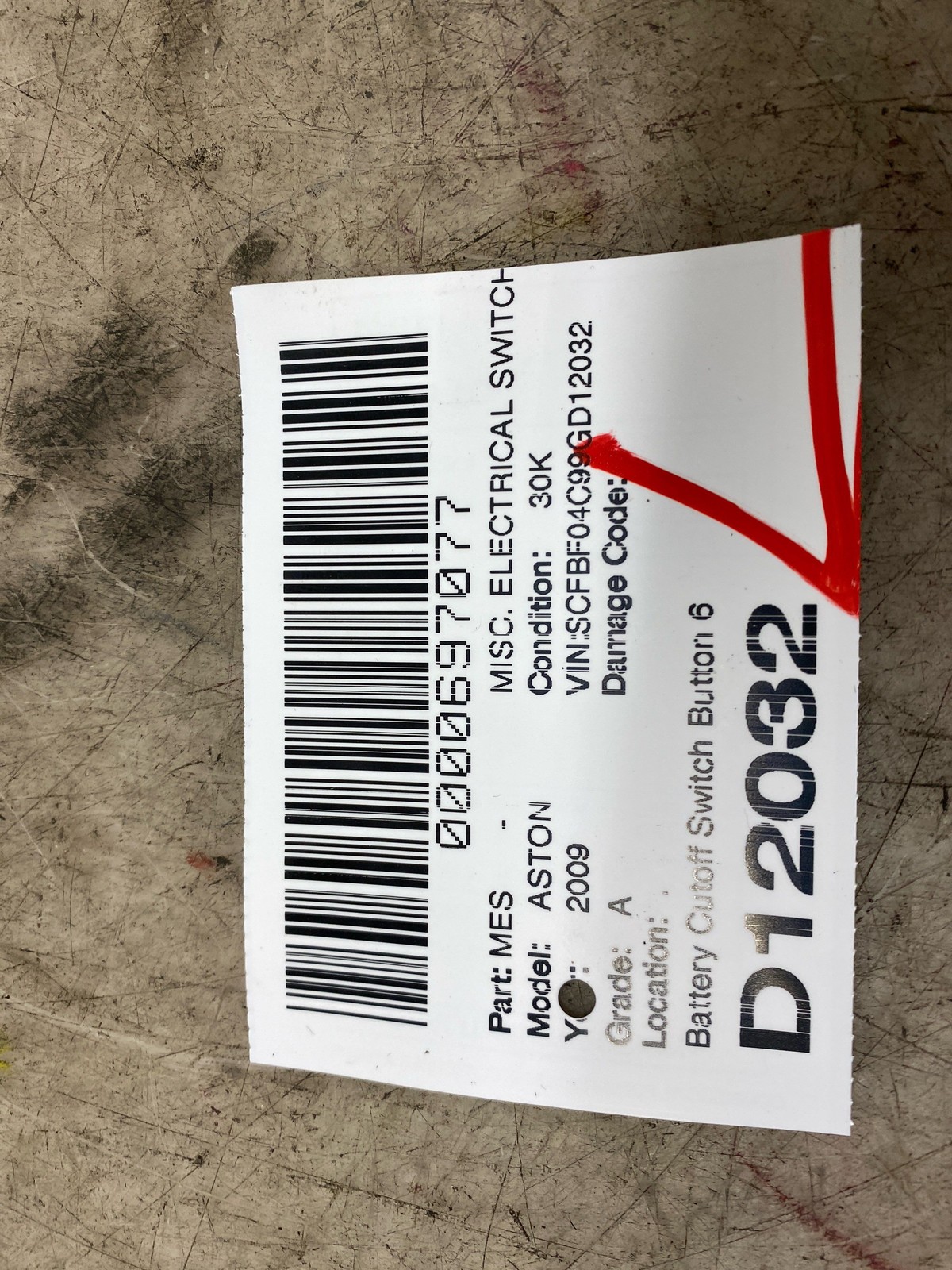 2009 Aston Martin Vantage Battery Cutoff Switch Button 6G33-10B774-AA Oem