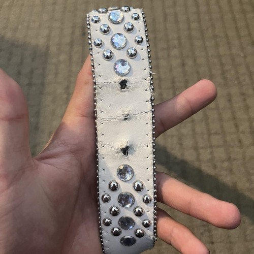 White BB Simmon look-alike rhinestone belt - Picture 4 of 5