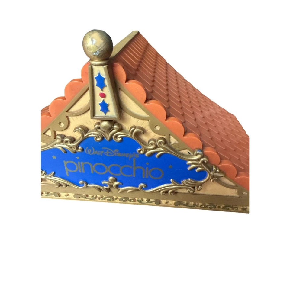 Music Box ENESCO Disney Pinocchio Illuminato Deluxe Azione Teatro Musicale LEGGI - Immagine 2 di 4