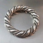 925 STAMPED: STERLING SILVER, TWISTED ROPE BAND RING SZ 9 — photo 2