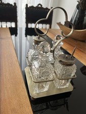 aus Nachlass alte Menagere versilbert Öl, Essig, Gewürze