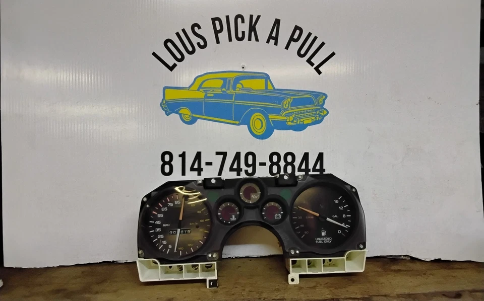 Chevy Camaro 1982-1985 instrumento tablero calibre cuadro kilometraje 90981 montaje OEM Foto 2 de 4