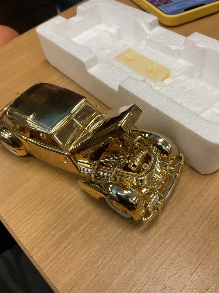 1937 Cord 812 Gold Metallic Car - Image 2 of 4