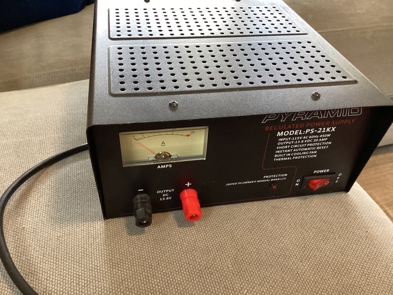 Pyramid Regulated Power Supply Model PS-21KX