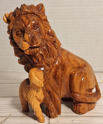 Bethlehem Genuine Olive Wood Carved Lion and Lamb Figurine