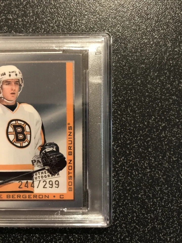 PATRICE BERGERON 2003-04 PAC Luxury Suite RC AUTO 2 CLR JERSEY SN#244/299 PSA 7 - Image 4 of 4