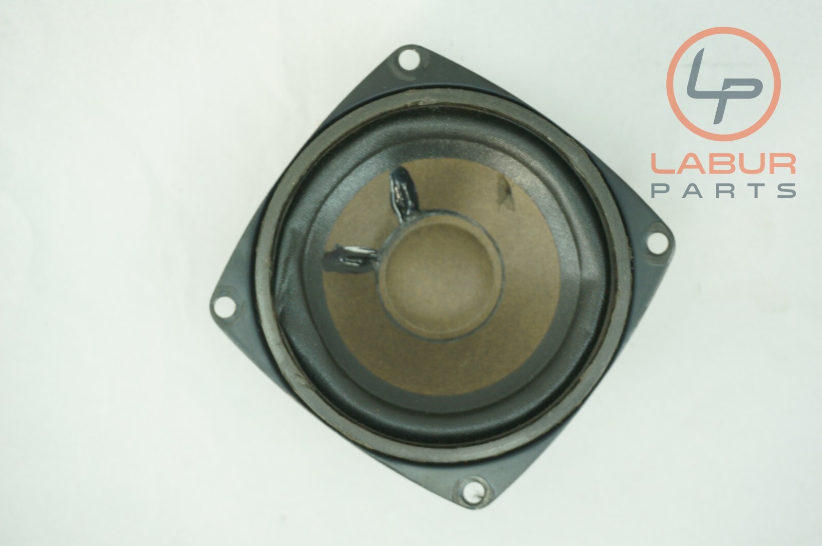 M139 03-19 Maserati GranTurismo Quattroporte Bose Dashboard Center Audio Speaker