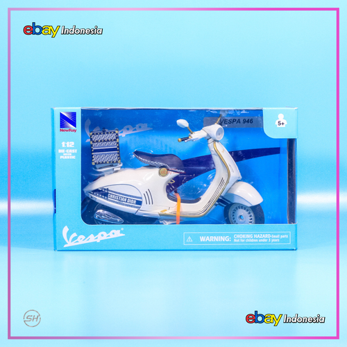 Newray Custom Vespa 946 Bellissima White CD + BAG Diecast Motor Bike 1:12 - Picture 5 of 5