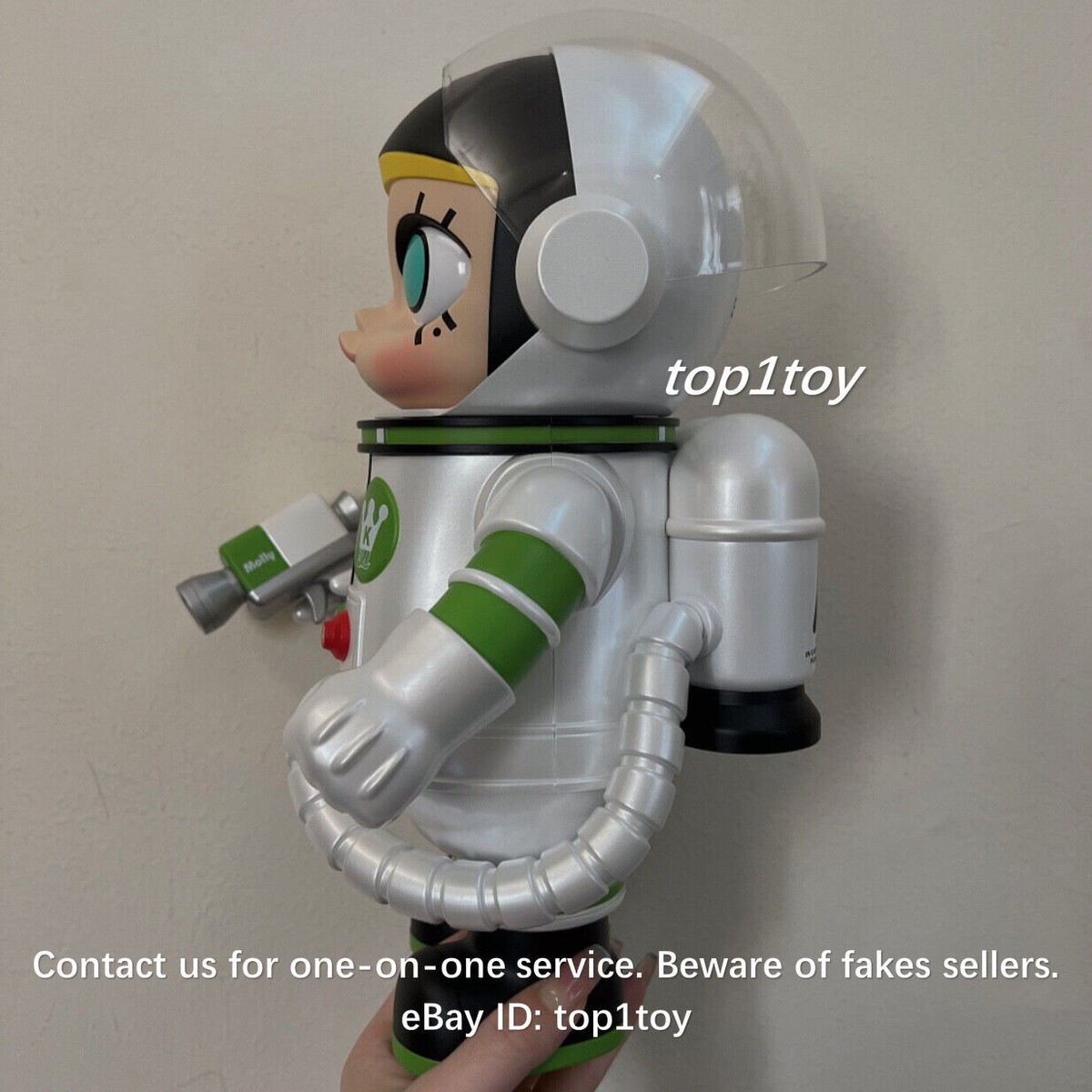 MEGA  MOLLY 1000%  White新品未使用 MEGA ROYAL MOLLY 1000% Snow White - POP MART (Japan)