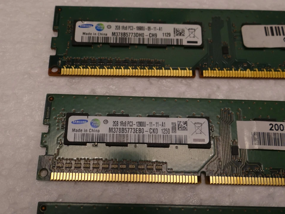 Arbeitsspeicher Samsung 3x2GB 2x M378b5773EBO 1x M378b5773DHO PC-557 - Bild 3 von 4