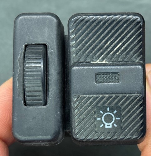 Org. VW Lichtschalter Schalter Scheinwerferschalter 357941531 T4 Polo Passat