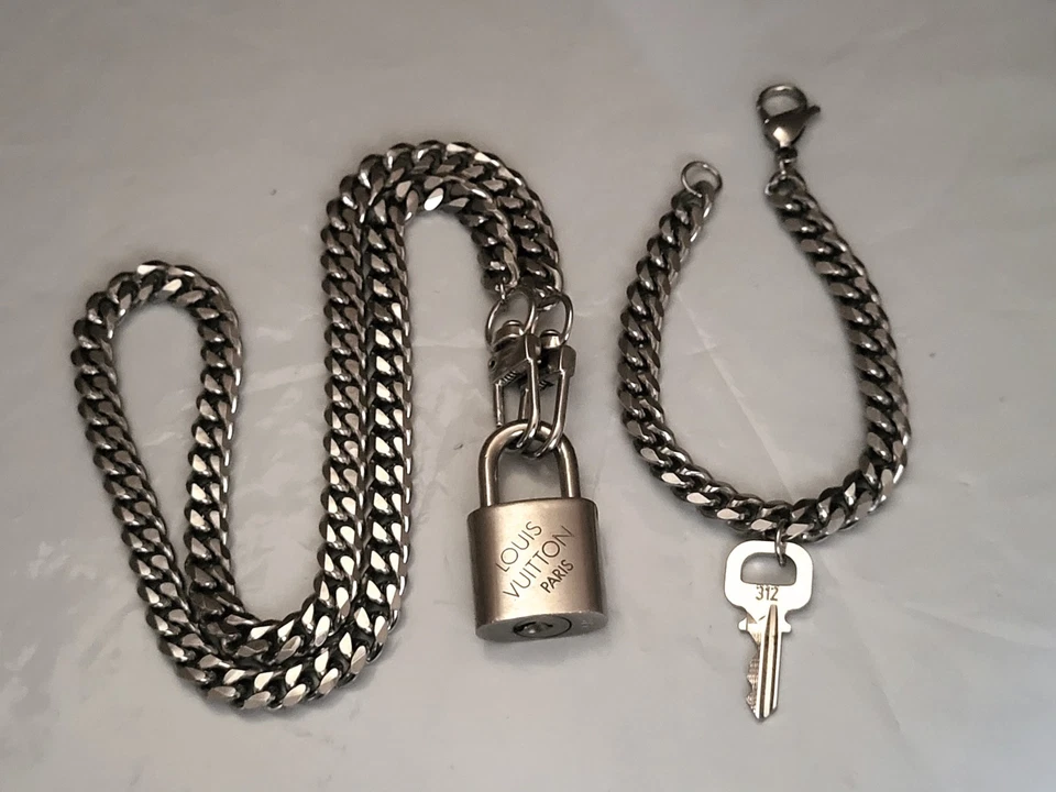 Authentic Louis Vuitton RARE Silvertone Padlock Key & No Brand Necklace Bracelet - Image 2 of 4