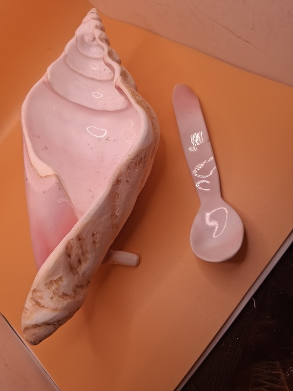 Vintage Kitsch Conch Sea Shell Serving Bowl Dish With Spoon 10”