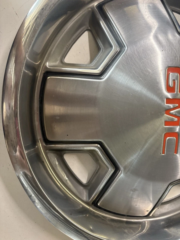 82 83 84 85 86 87 88 GMC S15 Sonoma Tapacubos Cubierta de rueda Tapacubos 14" OEM USADO 3152 Foto 4 de 4